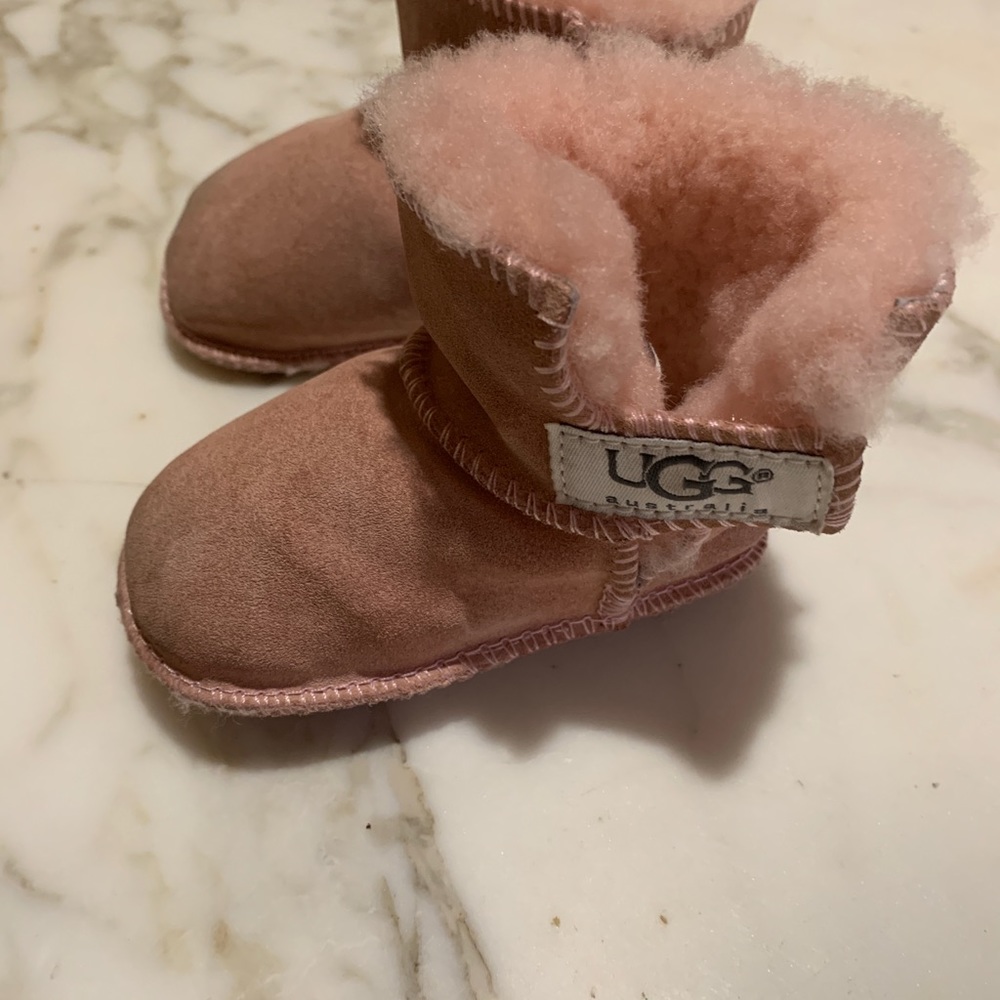 Baby girl pink Ugg’s
